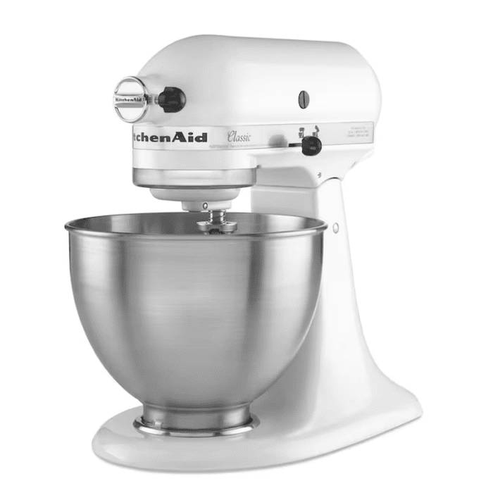 Classic Series White 4.5-Quart Tilt-Head Stand Mixer