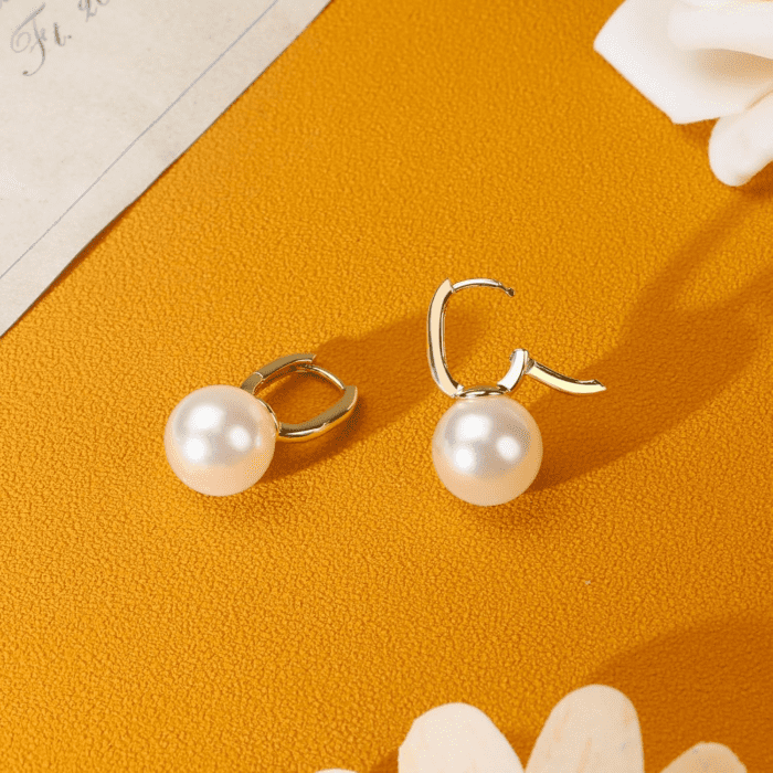 Pearl Hoop Earrings, Pearl Huggie Earrings for Women Big Gold Pearl Earrings Dainty 12 Mm Pearl Drop Earrings Dangle Hoop Earring as Girls Leverback Earrings Vintage Jewelry Wedding Gifts - Image 5