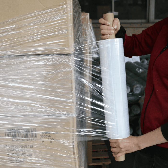 Stretch Film Wrap - Industrial Clear Plastic Stretch Wrap 1000 Feet 80 Gauge 4 Packs with Handle, Pallet Wrap for Packing, Moving Supplies, Packing Wrap Plastic Roll 15 Inches - Image 2