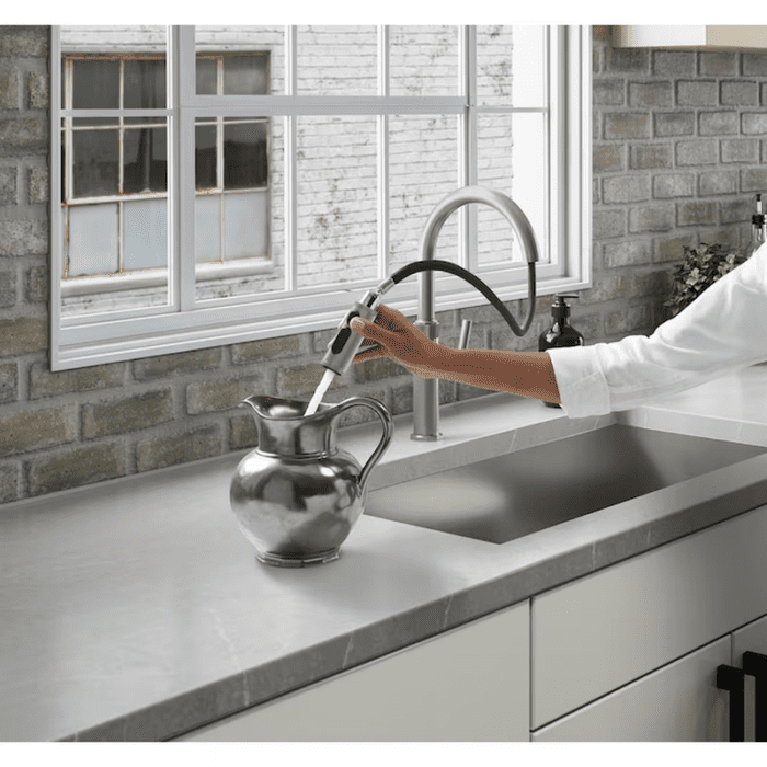 Lathe Vibrant Stainless Single Handle Pull-Down Kitchen Faucet with Sprayer (Deck Plate Included) - Image 5