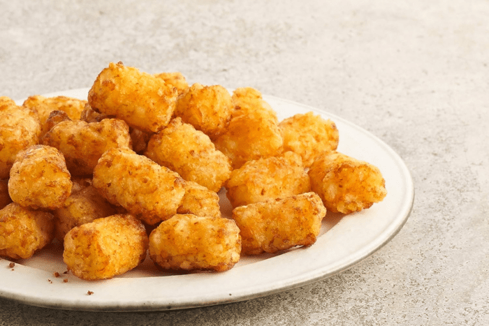 Crispy Seasoned Potato Puffs Roasted Garlic and Cracked Black Pepper, 19 Oz (Frozen) - Image 6