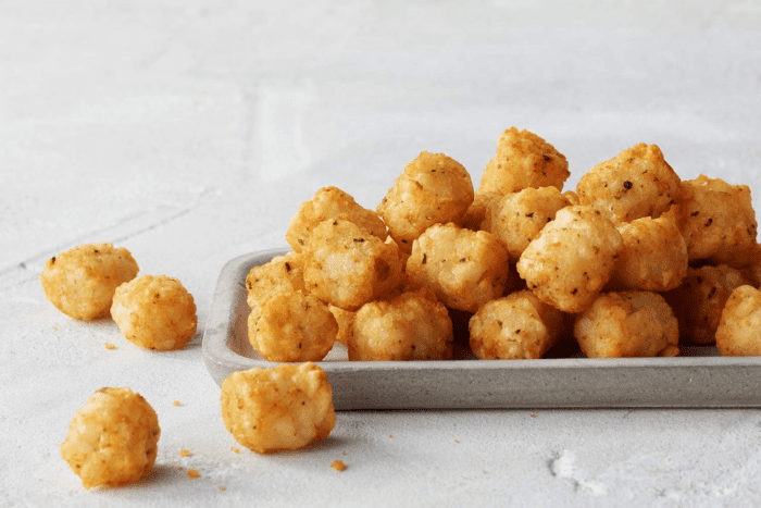 Crispy Seasoned Potato Puffs Roasted Garlic and Cracked Black Pepper, 19 Oz (Frozen) - Image 9