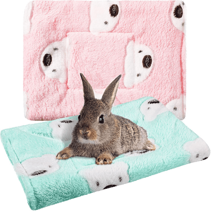 2 Pieces Guinea Pig Bed Rabbit Bed Small Animal Hamster Warm Mats Winter Warm for Bunny Hamster Squirrel Hedgehog Chinchilla Small Animal Accessories(Green, Pink,Bear Pattern)