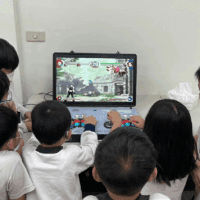 Portable 20000 in 1 Metal Box 3D Arcade Game Console, 22 Inch Screen Retro Electronic Game Console, with Search/Hide/Save/Load/Pause Functions - Image 8