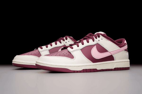 Dunk Low Mens Sneakers - Image 4