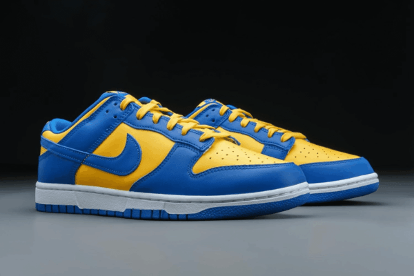 Dunk Low Mens Sneakers - Image 5