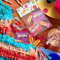 SKITTLES Original, SKITTLES Wild Berry & STARBURST Original and STARBURST Favereds Fun Size -  Assorted Candy Variety Pack - Candy Bulk Individually Wrapped, 20.13Oz - Image 6