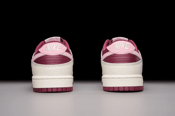 Dunk Low Mens Sneakers - Image 5