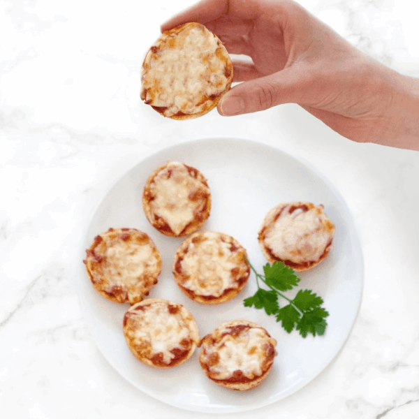 Annie'S Mini Frozen Pizza Bagels, Three Cheese, 9 Count, 6.65 Oz - Image 3