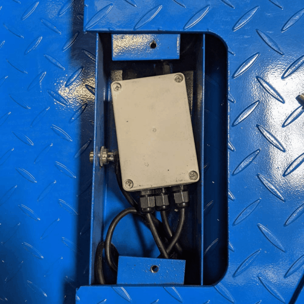 Tools FS Series Professional Grade Steel Floor Scale - Heavy-Duty Pallet and Shipping Scale for Industrial Use - Weighs Packages up to 10000X1Lb - 48X48 - Image 5
