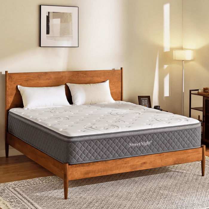 Queen Mattress - 12 Inch Queen Bed Mattress in a Box, Hybrid Queen Size Mattress with Pocketed Coils for Comfort Sleep and Balanced Support
