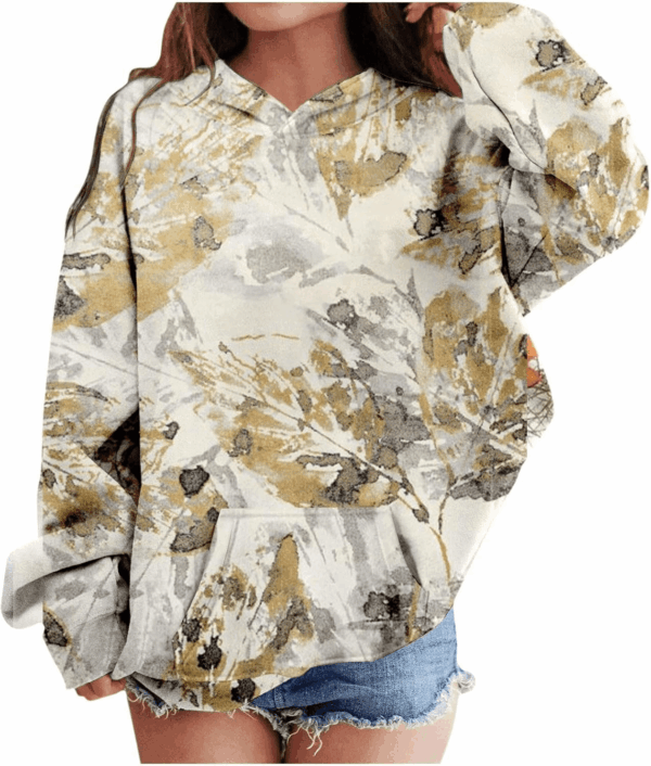 Camo Hoodies for Teen Girls Cute Sweatshirt Maple Leaf Print Oversized Fleece Sweatshirts Pullover Tops with Pocket - Image 6