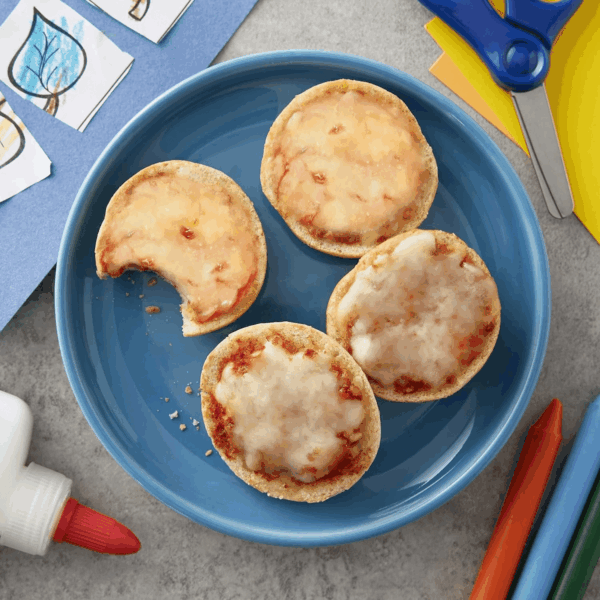 Annie'S Mini Frozen Pizza Bagels, Three Cheese, 9 Count, 6.65 Oz - Image 5