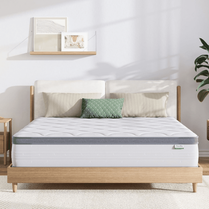 King Mattress, 12 Inch Hybrid Mattress King with Comfort Foam, Innerspring Pillow Top King Mattress in a Box, King Size Mattress for Pressure & Pain Relief, Soft Feel but Supportive