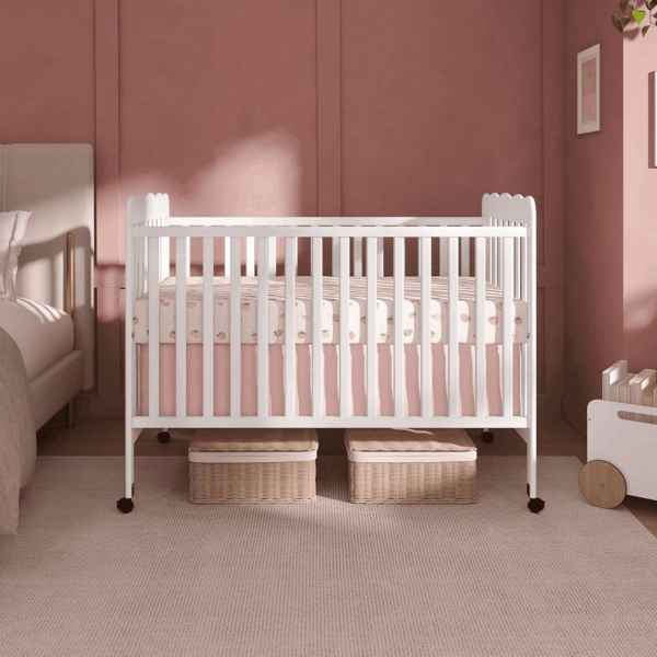 Carson Classic 3-In-1 Convertible Crib in White - Image 2