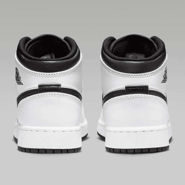 Big Kids Air Jordan 1 Mid (GS) - Image 3