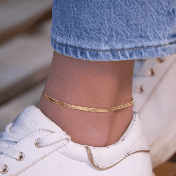 Dainty Ankle Bracelets for Women 18K Gold Plated Satellite Beaded Herringbone Chain Anklets Simple Lip Chain Anklet Minimalist Summer Beach Foot Jewelry Christmas - Image 2