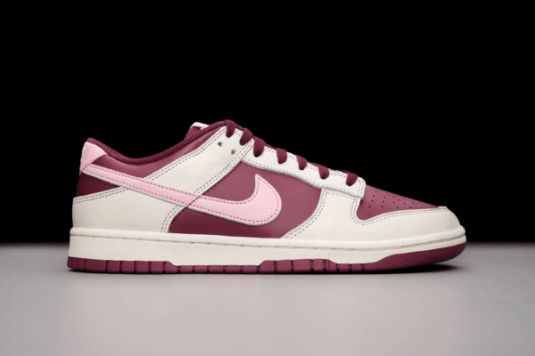 Dunk Low Mens Sneakers - Image 2