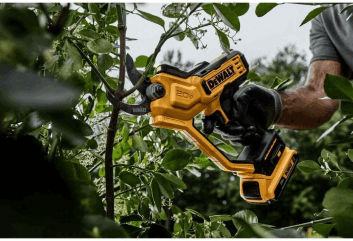 20V MAX Pruning Shears Garden Tool, Cordless, Bare Tool Only (DCPR320B) - Image 5