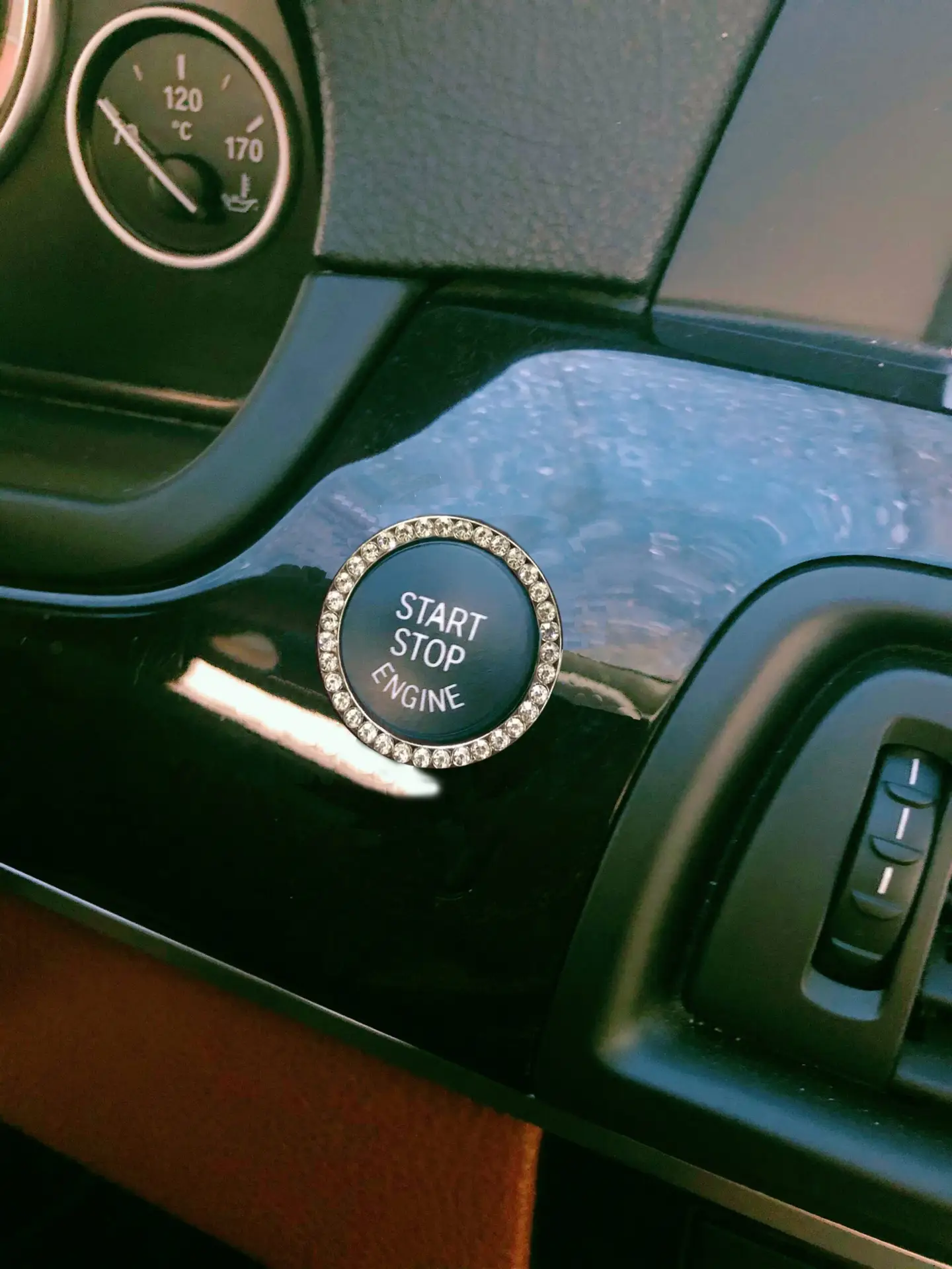 Auto Interior Jewelry Applies to Most Vehicle Interiors - 3 Pack - Image 5