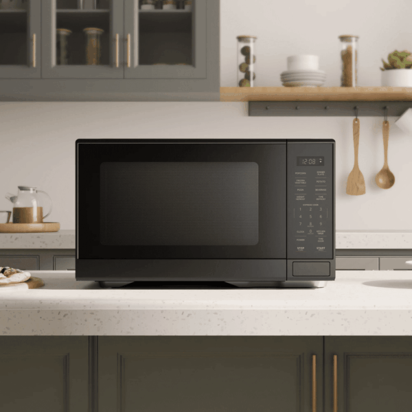 1.1 Cu. Ft Microwave Oven in Black - Image 4