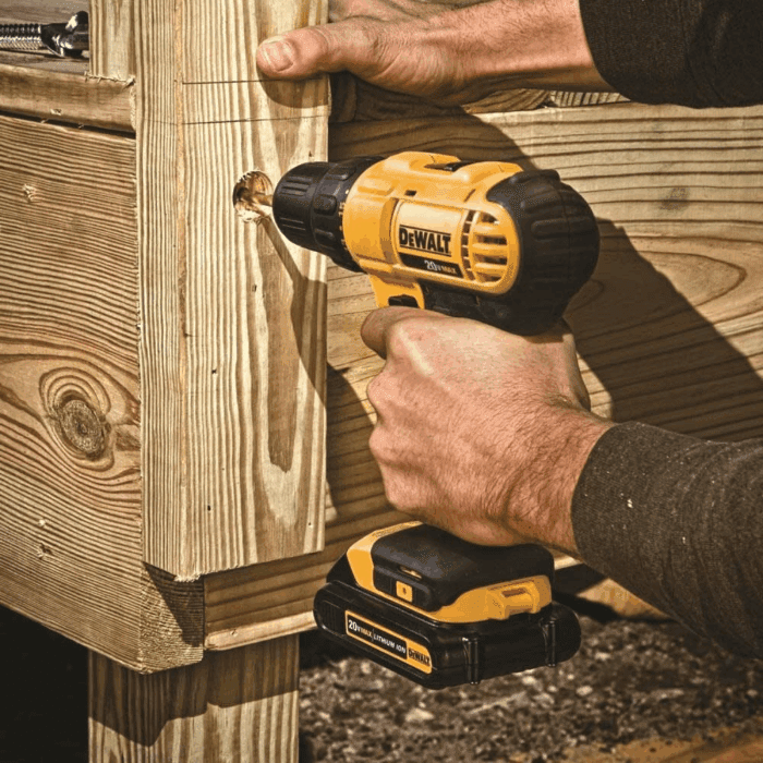 20V Max Cordless Drill/Driver Kit, 2 Batteries and Charger Included (DCD771C2) - Image 6