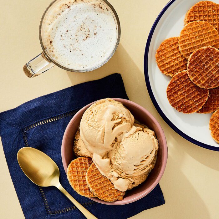 Cold Brew Coffee Premium Ice Cream, 16 Fl Oz - Image 2