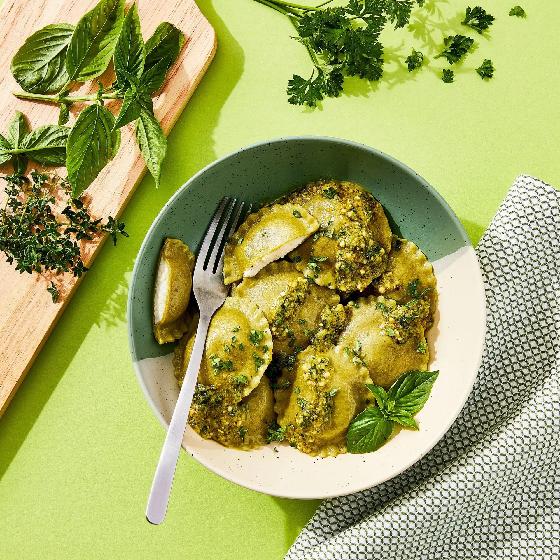 Herb Cheese Ravioli, 18 Oz (Frozen) - Image 2