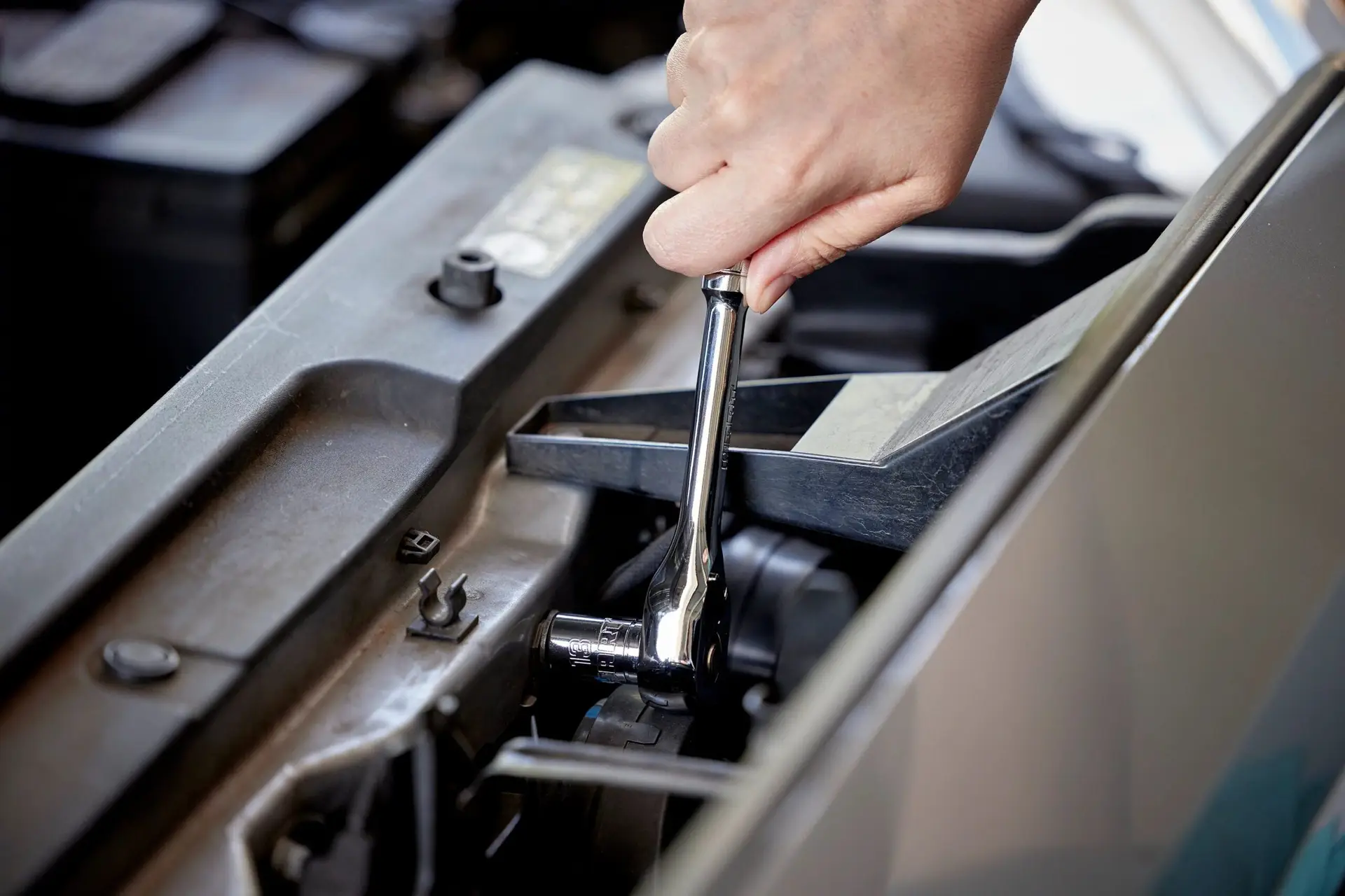 90-Piece 3/8-Inch Mechanics Tool Set, Chrome Finish - Image 7