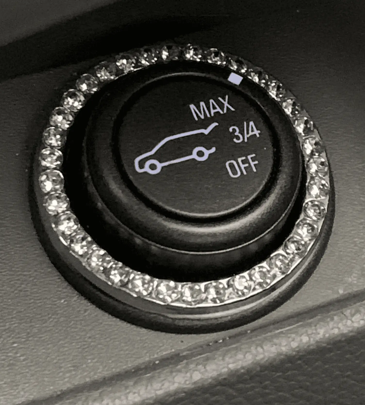 Auto Interior Jewelry Applies to Most Vehicle Interiors - 3 Pack - Image 6