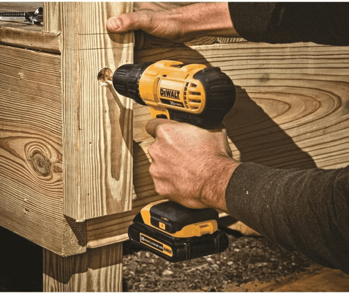 20V Max Cordless Drill/Driver Kit, 2 Batteries and Charger Included (DCD771C2) - Image 2