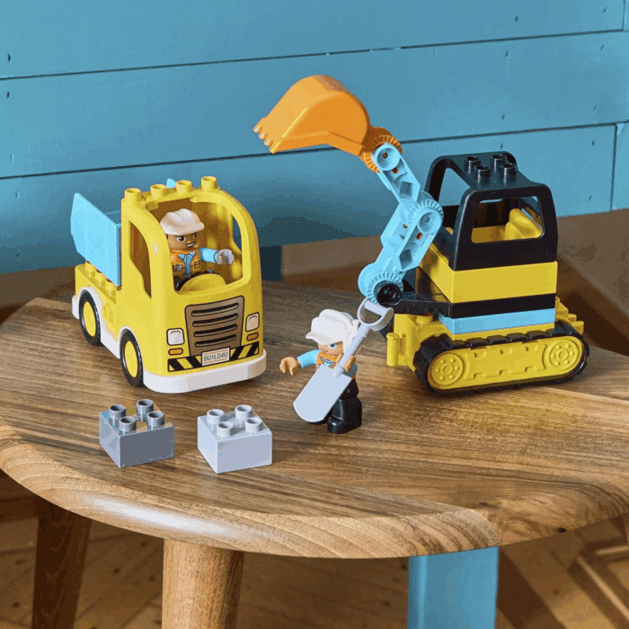 DUPLO Town Truck & Tracked Excavator Construction Vehicle 10931 Toy for Toddlers 2-4 Years Old Girls & Boys, Fine Motor Skills Development and Learning Toy - Image 5