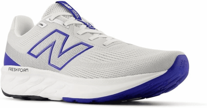 Men'S Fresh Foam 520 V9 Running Shoe - Image 4