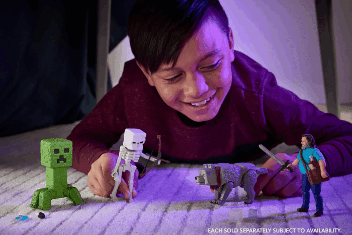 Minecraft Action Figure & Accessories Set, 4-Inch Creeper Posable Character Collectible Inspired by a Minecraft Movie - Image 3