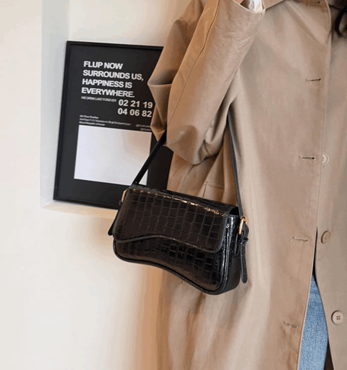 Shoulder Bag for Women Y2K Trendy Purse Vegan Leather Hobo Handbags Clutch Saddle Bag with 2 Removable Strap - Image 4