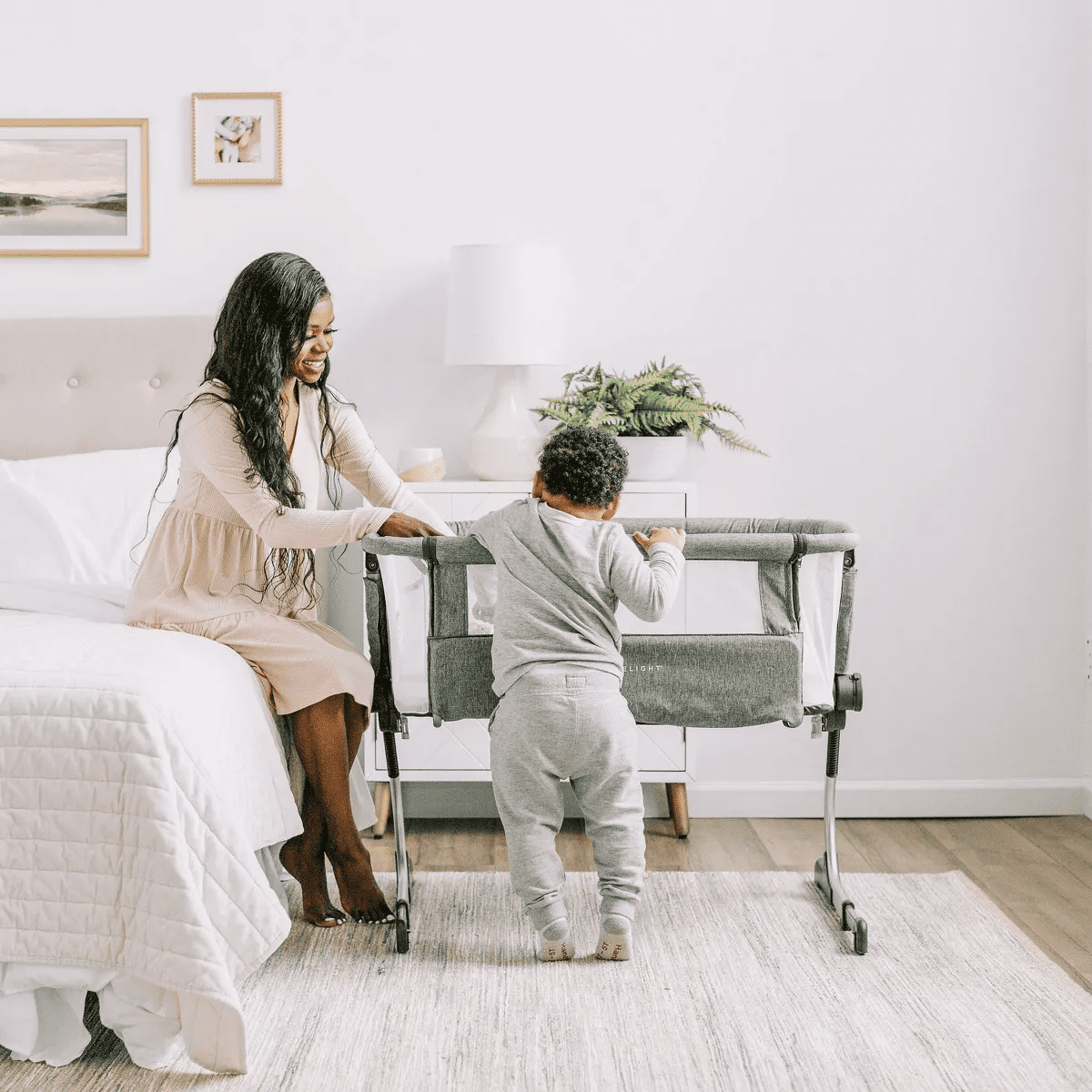 Baby Delight beside Me Dreamer Bassinet and Bedside Sleeper - Image 5