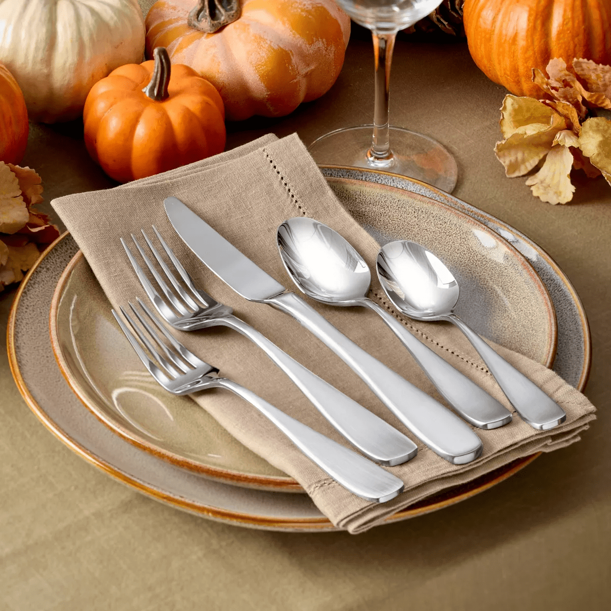 Oneida 45Pc Ainsley Flatware Set: Stainless Steel Silverware, Service for 8, Dishwasher-Safe, Includes Serving Utensils - Image 7