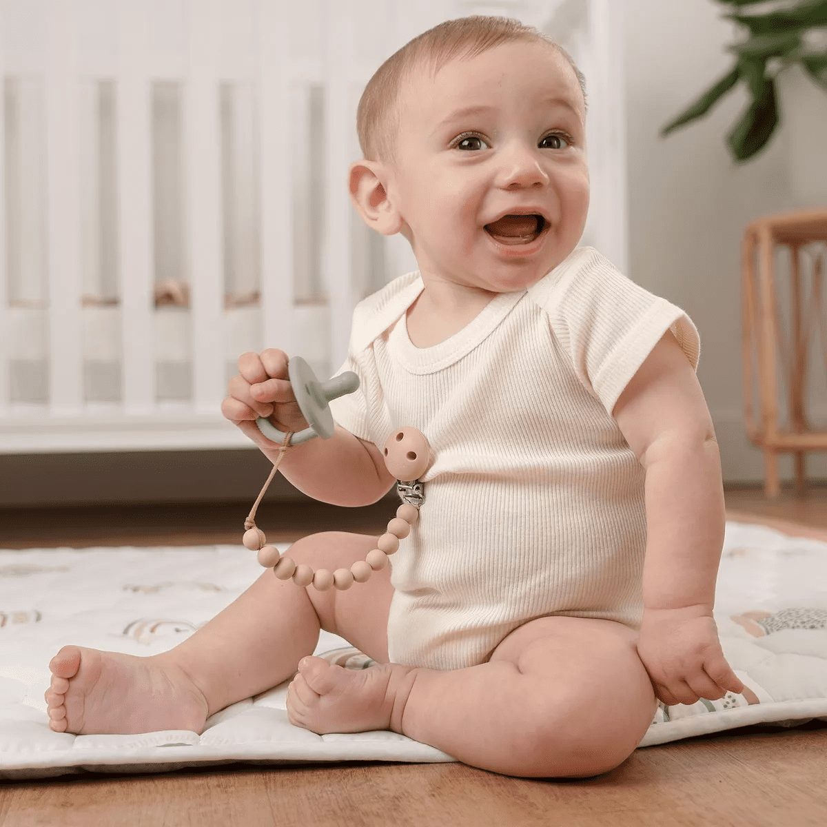 Pacifier Clip for Boys and Girls by Comfy Cubs - Image 2