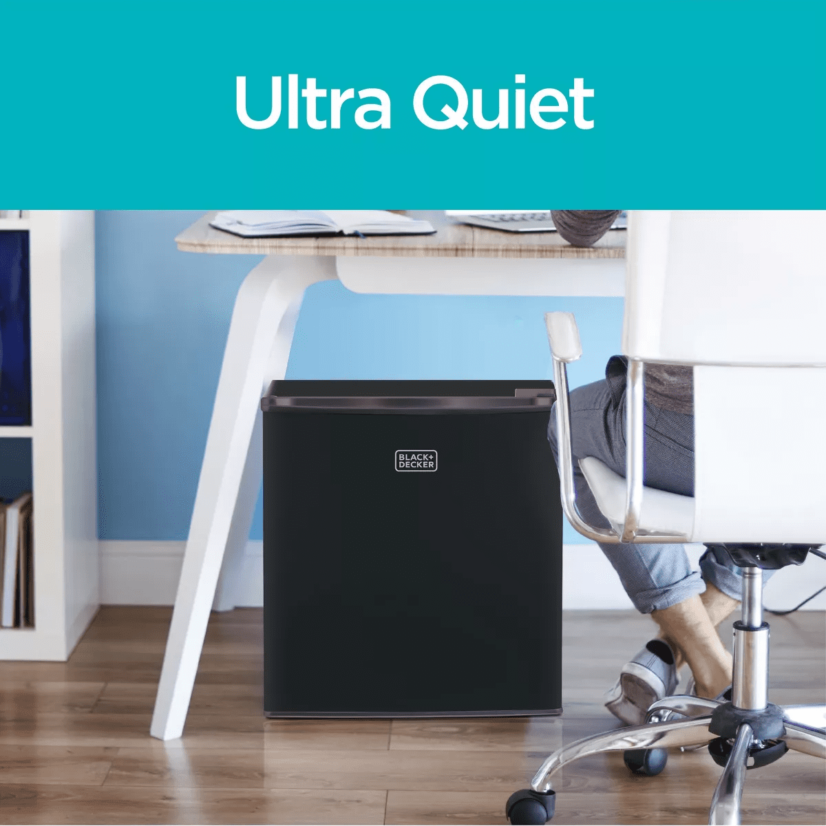 BLACK+DECKER Compact Refrigerator with Door Storage - Image 7