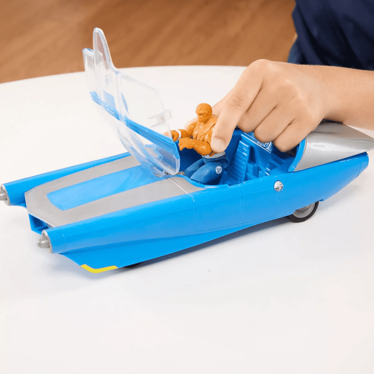 Marvel Studios the Fantastic Four Epic World of Action Hover & Cruise Fantasticar - Image 5