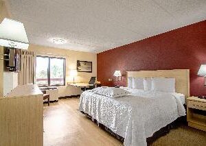 Red Roof PLUS+ Miami Airport