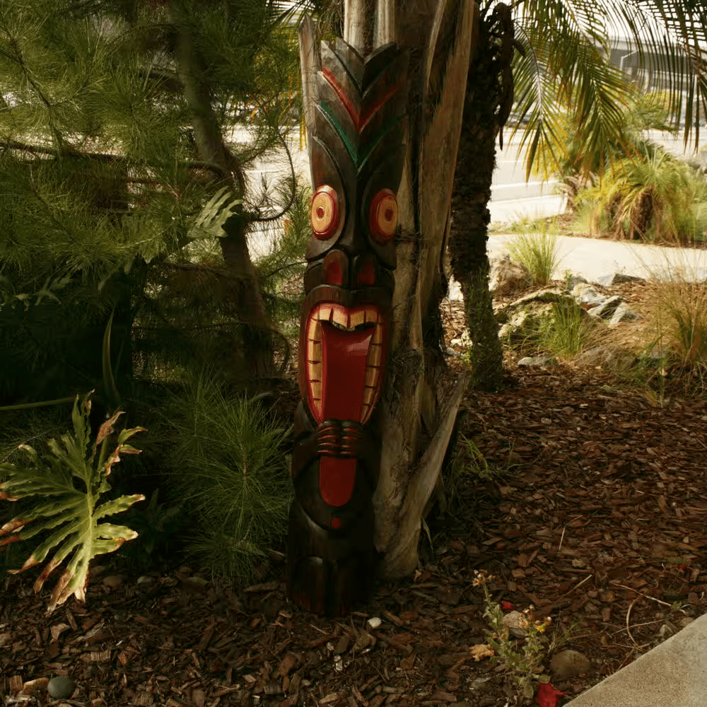 40 In. Tiki Mask Crazy Classic Tongue Outdoor Decoration - Image 6
