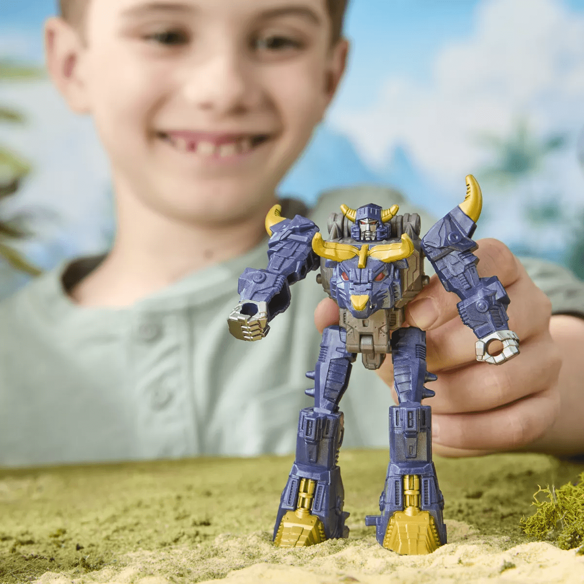 Transformers CYBERWORLD Megatron Cyber Changers - Image 6