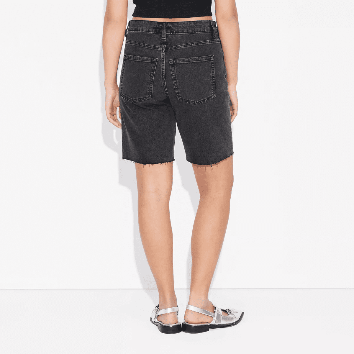 Women'S Mid-Rise Easyrigid Cut-Off Jorts - Image 4