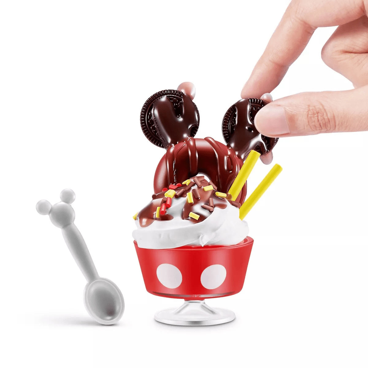 Mini Brands Disney Create Series 1 Capsule: Includes Mini Figure, Plastic Material - Image 5