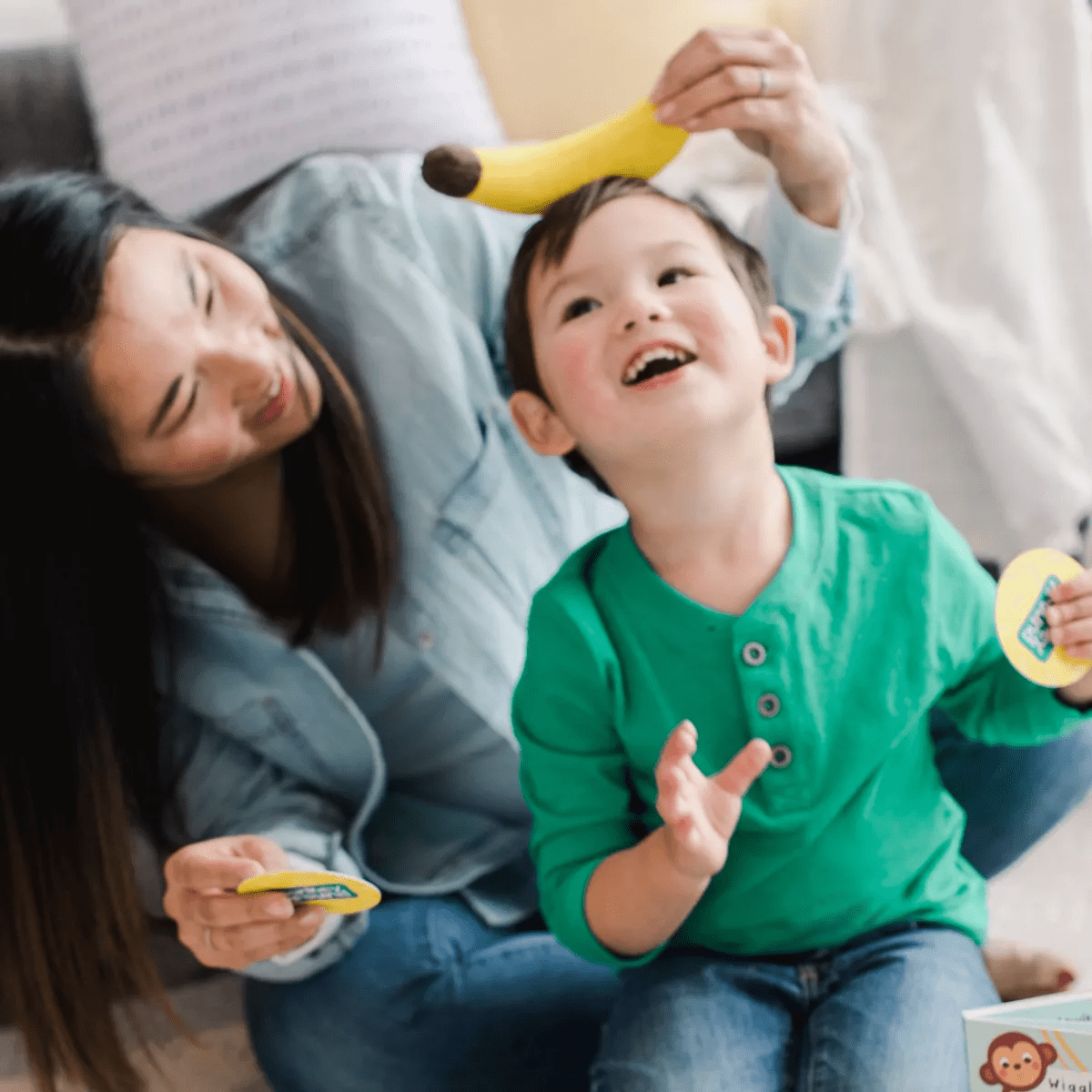 Peaceable Kingdom Monkey around Board Game: Educational Fun with Cards & Figures for 2+ Players, 30+ Minutes of Play - Image 6