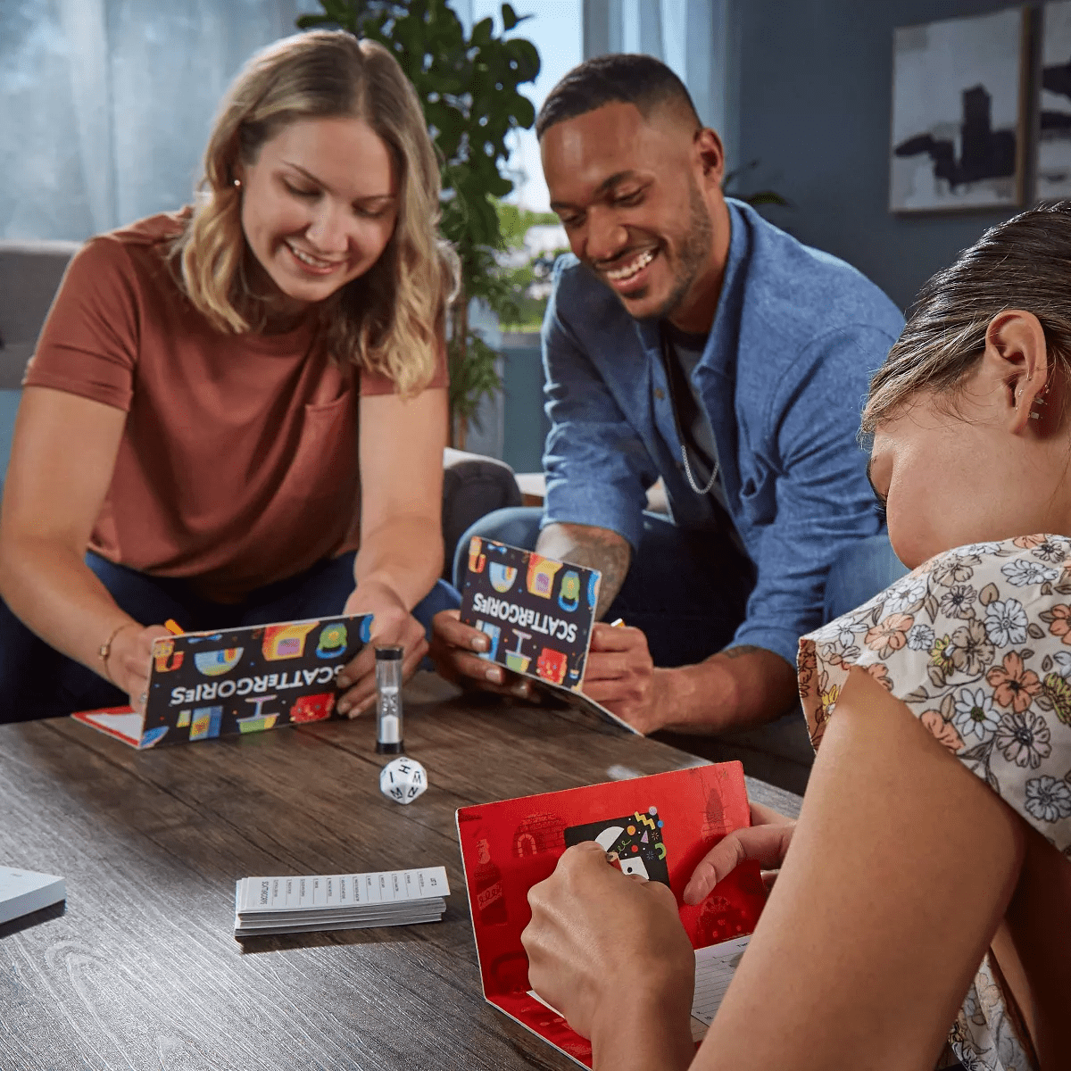 Scattergories Game - Image 8