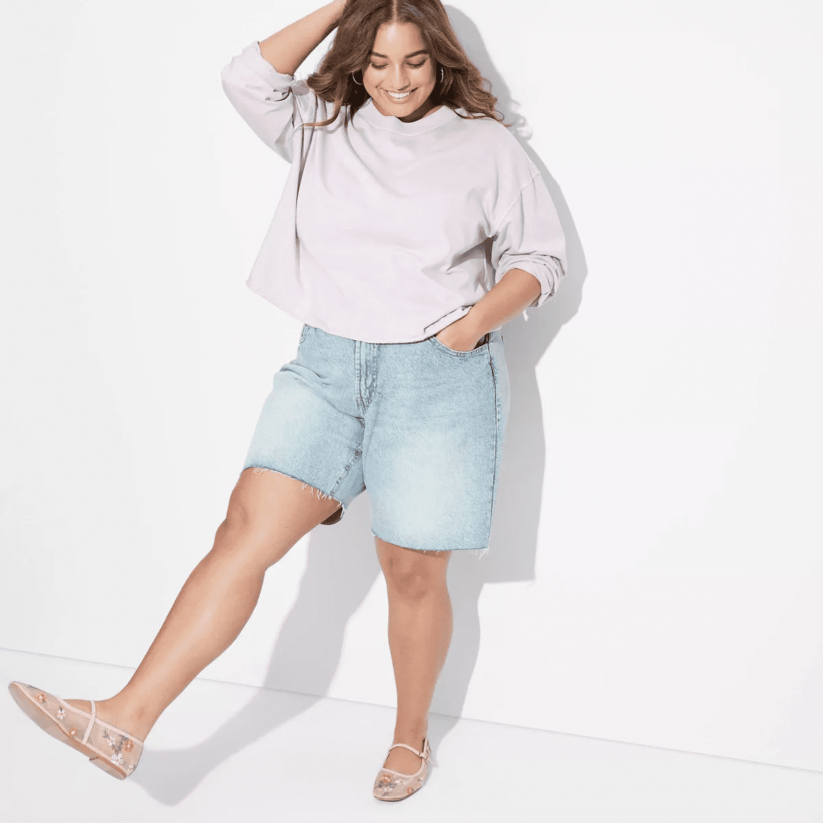 Women'S Mid-Rise Easyrigid Cut-Off Jorts - Image 5