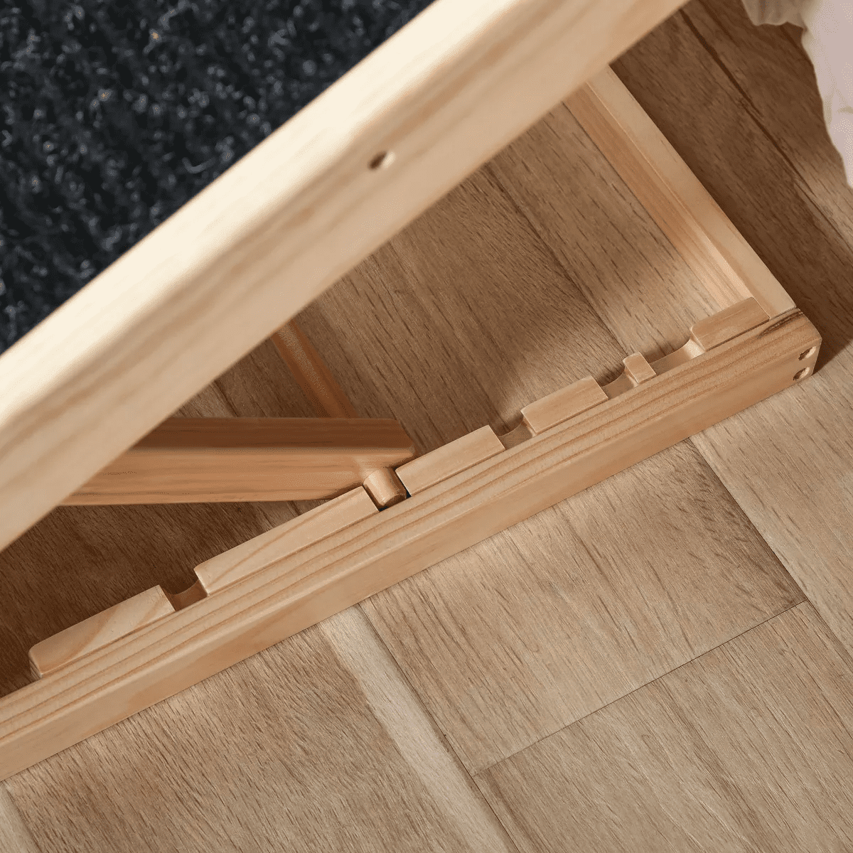 Pawhut Elevated Pet Ramp for Dogs and Cats, Foldable and Height Adjustable with Non-Slip Finish, Pine 35.5"L X 16"W X 24"H, Black - Image 6