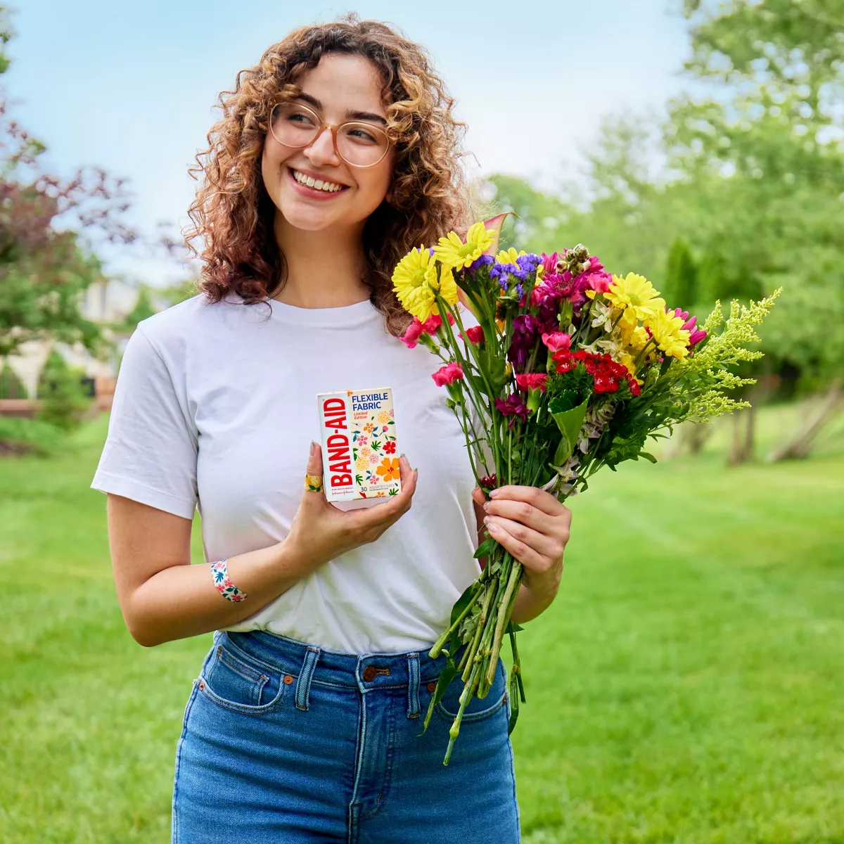 Band-Aid Brand Flexible Fabric Bandages - Wildflower - Assorted Sizes - 30 Ct - Image 8